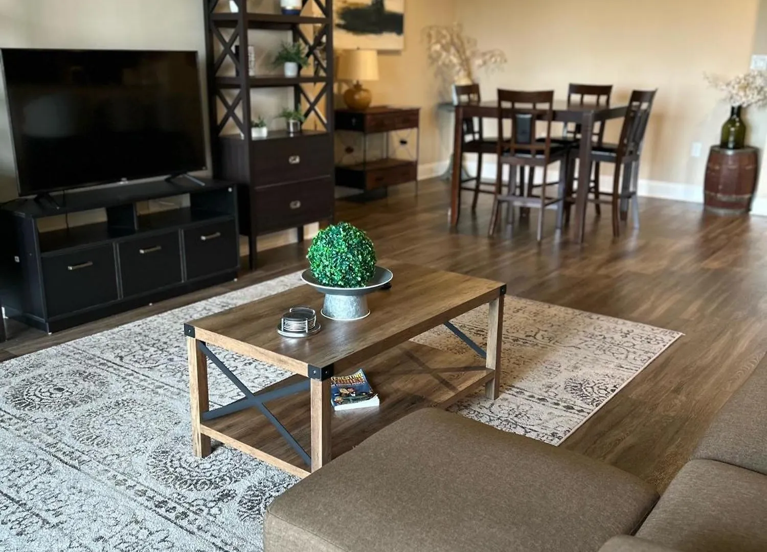 Spacious 2 Bedroom 2 Bathroom Apartment With Balcony In Uptown Charlotte! City Views & Free Parking! 0*, Charlotte Stati Uniti