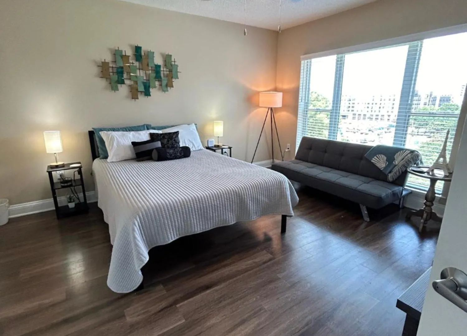 Spacious 2 Bedroom 2 Bathroom Apartment With Balcony In Uptown Charlotte! City Views & Free Parking! Charlotte